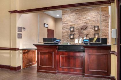 Comfort Inn & Suites Midway - Tallahassee West - image 3