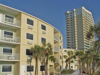 Boardwalk Beach Hotel - image 4