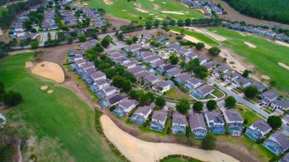 Eleven-Bedroom Disney Area Golf Resort Estate - image 2