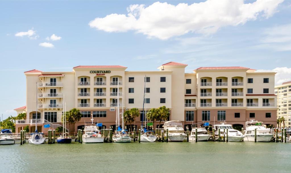 Courtyard by Marriott St. Petersburg Clearwater/Madeira Beach - main image