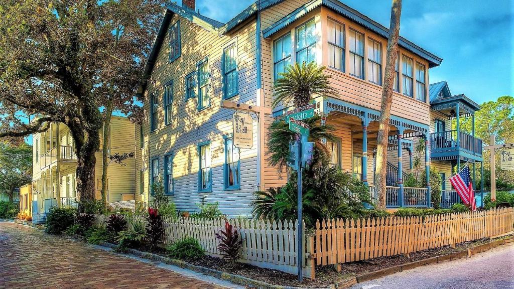 Victorian House - Saint Augustine - main image