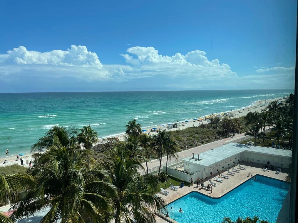 Beach Front Studio Miami Beach - main image