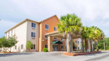 Magnuson Hotel Wildwood Inn Crawfordville - image 2