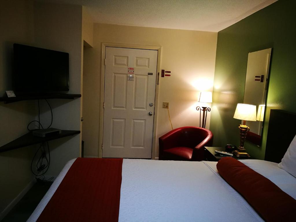 Merida Inn & Suites - image 4