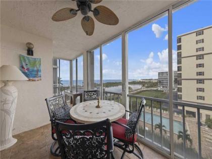 Creciente 515 1 Bedroom Gulf Front Elevator Heated Pool WiFi Sleeps 2 Fort myers Beach Florida