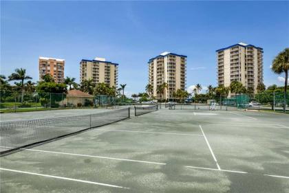 Estero Beach & Tennis 907A 1 Bedroom Heated Pool Sleeps 4 Elevator - image 5