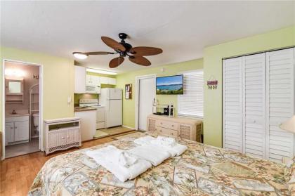 Polynesian Village 2 Sleeps 3 Studio Beach View Fort myers Beach