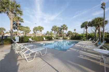 Surf Club II 218 3 Bedrooms Sleeps 8 Ocean Front 2nd Floor Pool WiFi - image 2