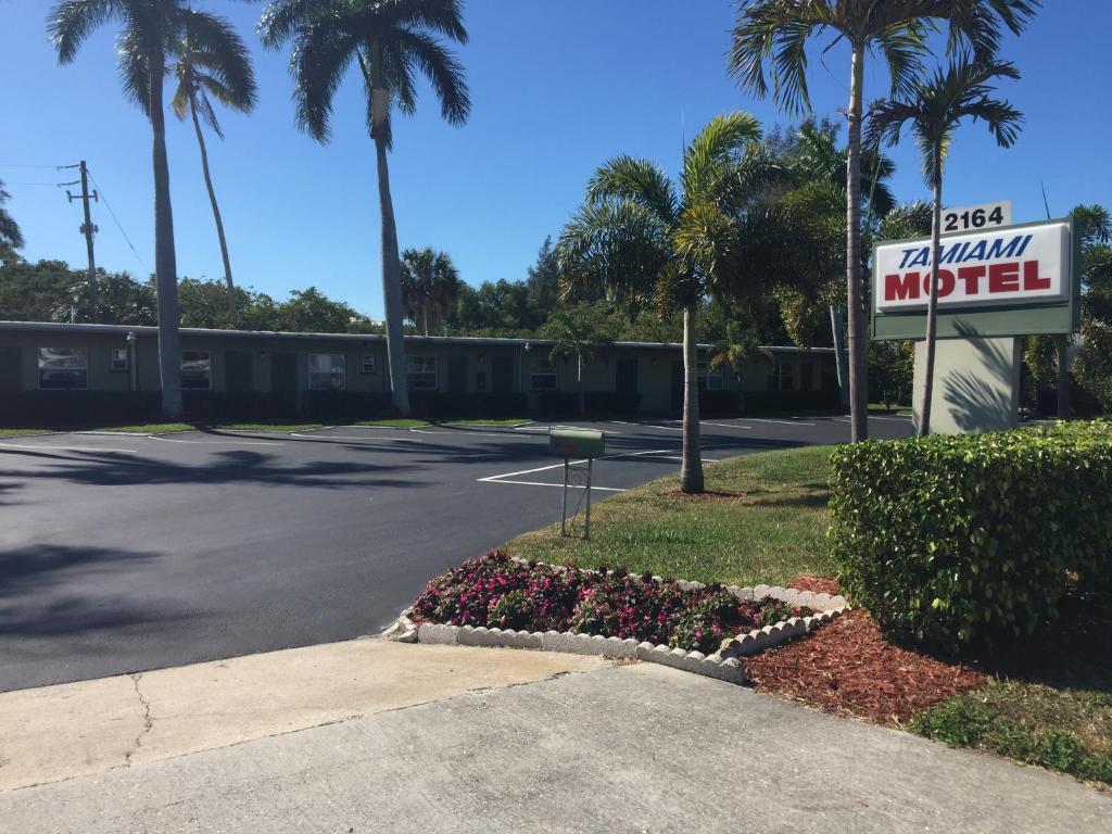 Tamiami Motel - main image