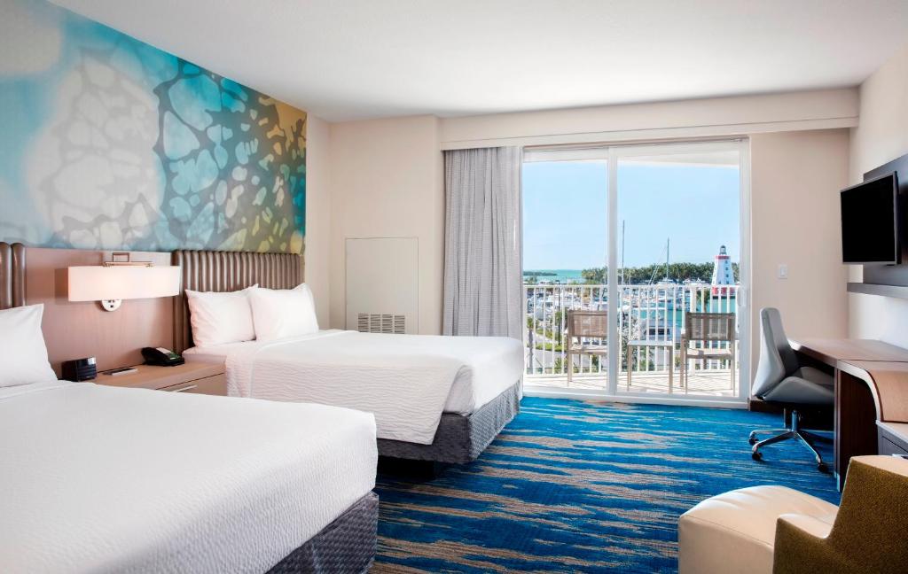 Courtyard by Marriott Marathon Florida Keys - image 2