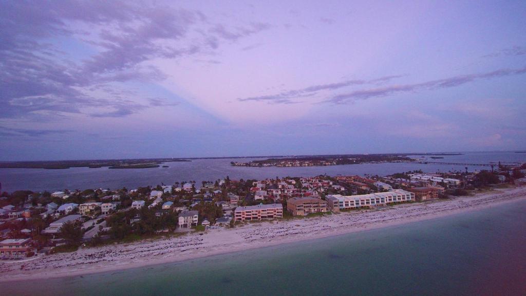 Coquina Beach Club Condo - image 2