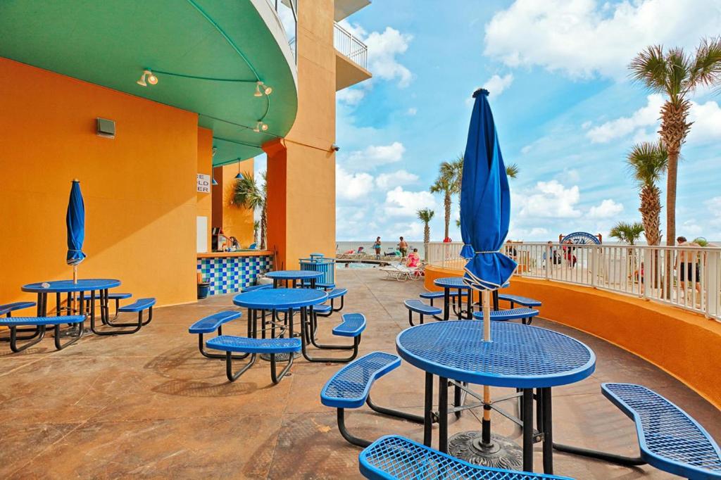 Splash Beach Resort by Panhandle Getaways - image 3