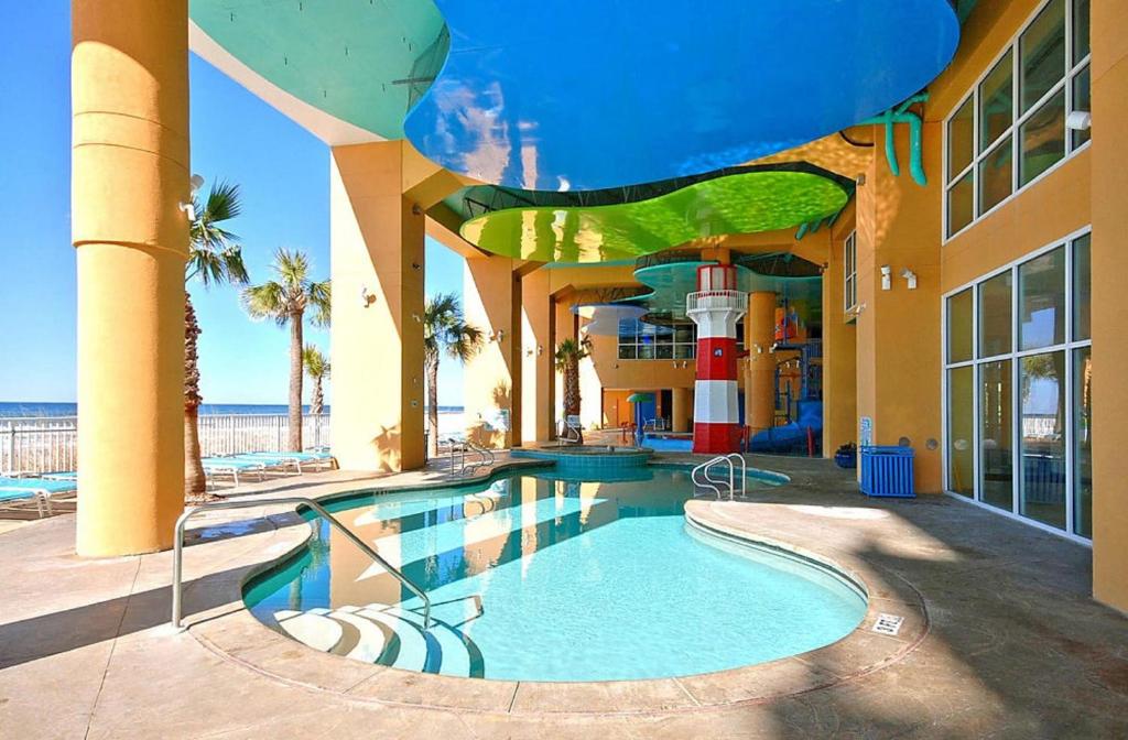 Splash Beach Resort by Panhandle Getaways - image 4