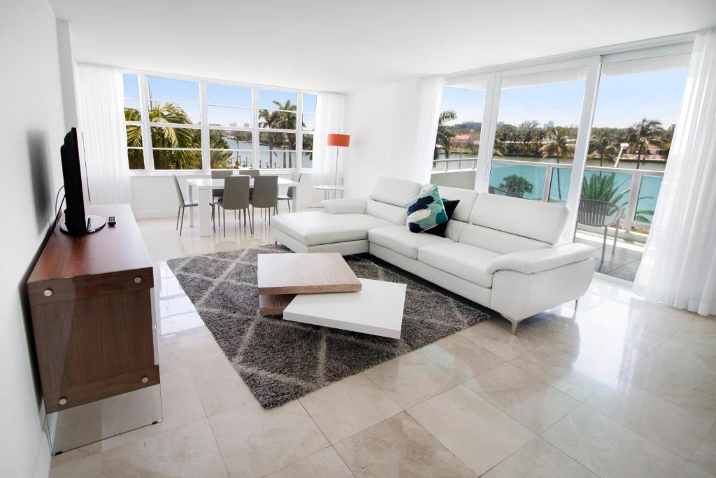 Seacoast Suites on Miami Beach - image 4