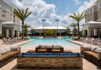 SpringHill Suites by Marriott Orlando at FLAMINGO CROSSINGS Town Center-Western Entrance - image 2