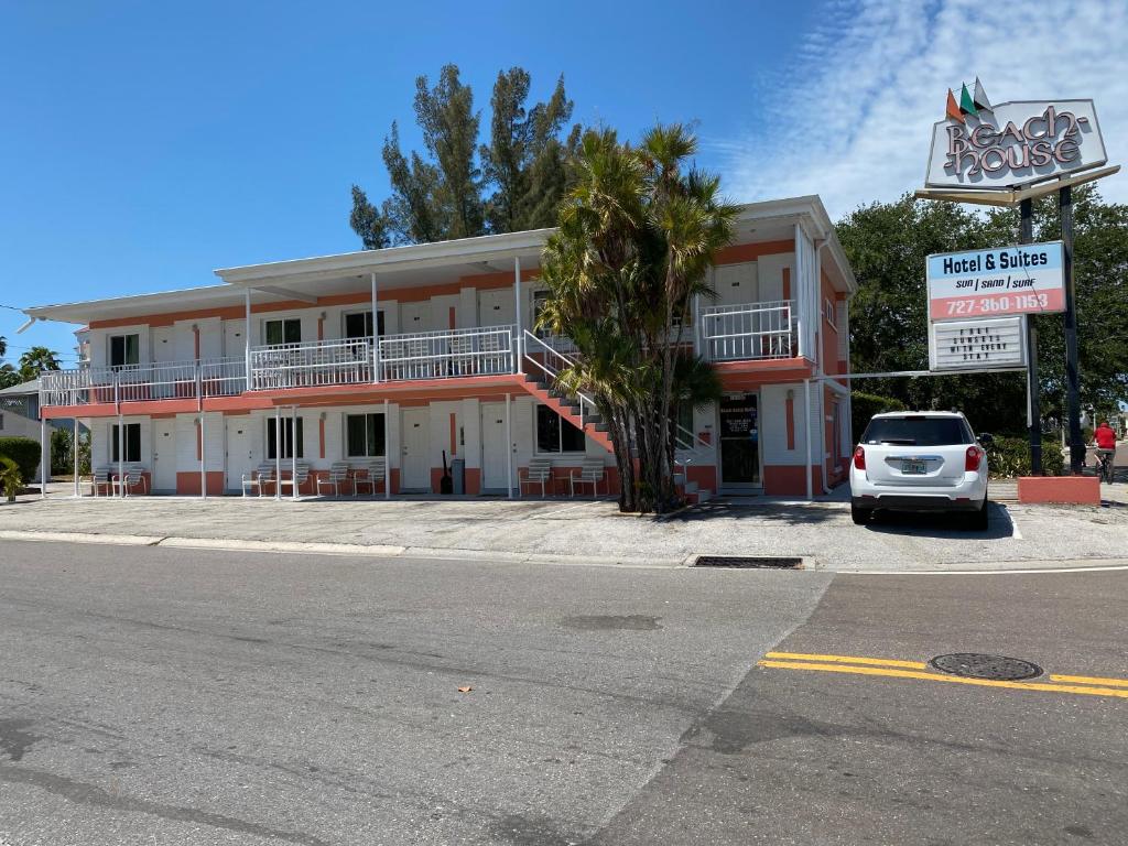 The Beach House - Treasure Island - main image