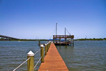 Night Swan Intracoastal Bed and Breakfast - image 3