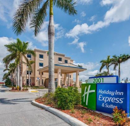 Holiday Inn Express & Suites Boynton Beach West - image 2