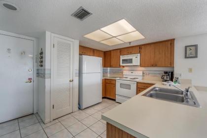 204 Beach Place Condos - image 4