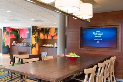 Fairfield Inn & Suites by Marriott Orlando Kissimmee/Celebration - image 5