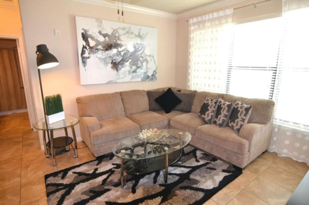 Luxury 5 Star Home on Bella Piazza Resort Minutes from Disney World Orlando Apartment 2692 - image 3