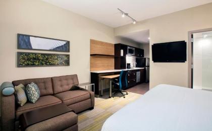 TownePlace Suites by Marriott Miami Homestead - image 5