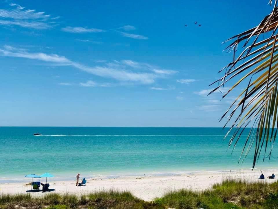 Sanibel Siesta On The Beach Unit 604 Condo - image 2