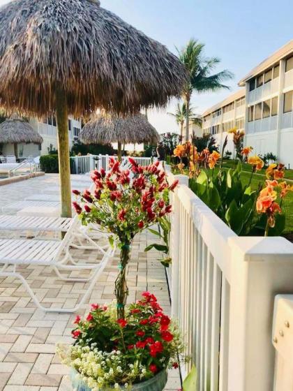 Sanibel Siesta On The Beach Unit 503 Condo - image 5