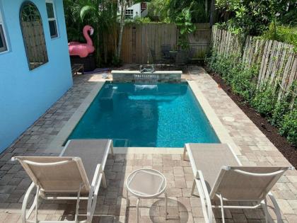 Nini's Cottage 4bd-3ba - Private Pool - Parking - image 3