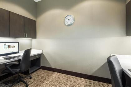 Hampton Inn & Suites Tampa Airport Avion Park Westshore - image 4