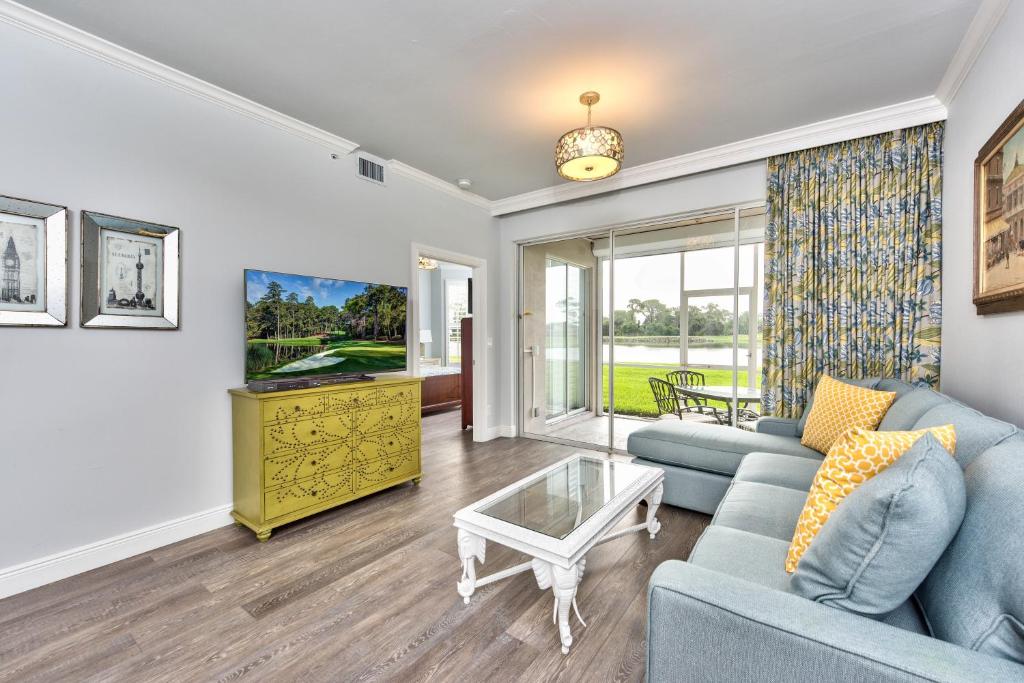 Bologna Golf Condo in the Lely Resort - main image