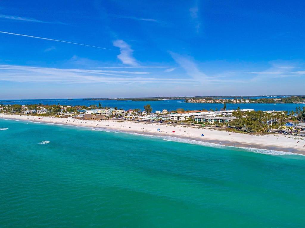 The Anna Maria Island Beach Palms 5B - image 2