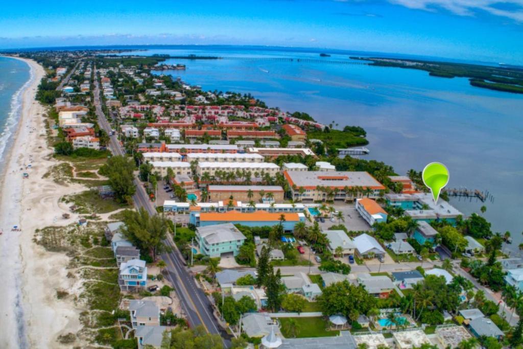 The Anna Maria Island Beach Palms 2B - main image