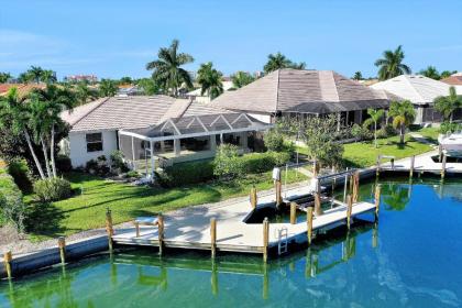 Serenity On The Water - 3 Bedroom Vacation Home On Marco Island - image 4