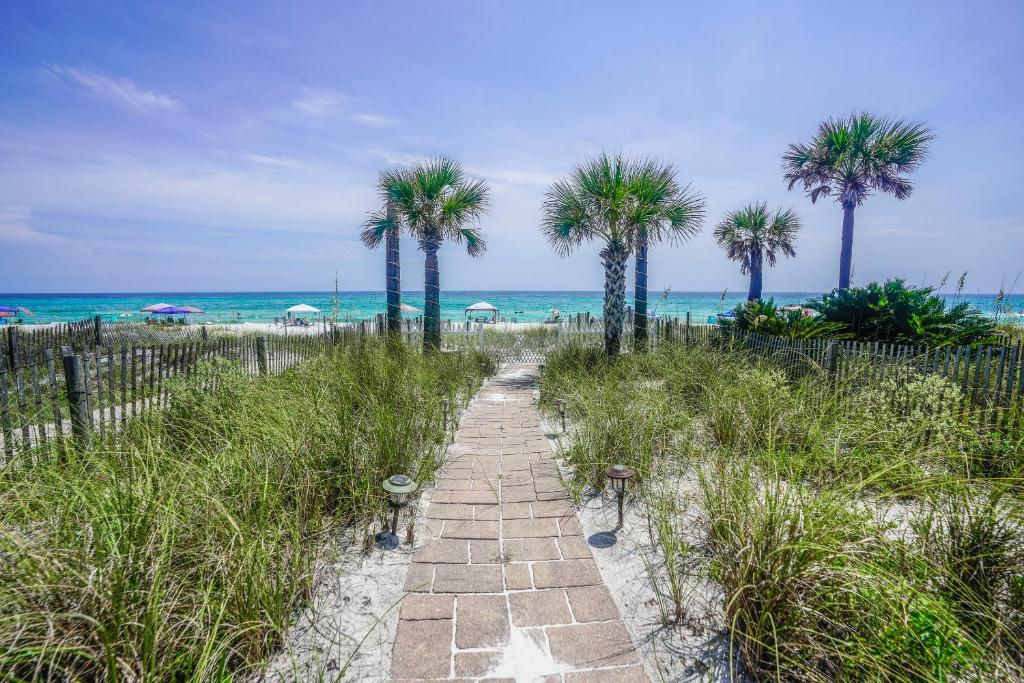 Beachside West Townhome - main image