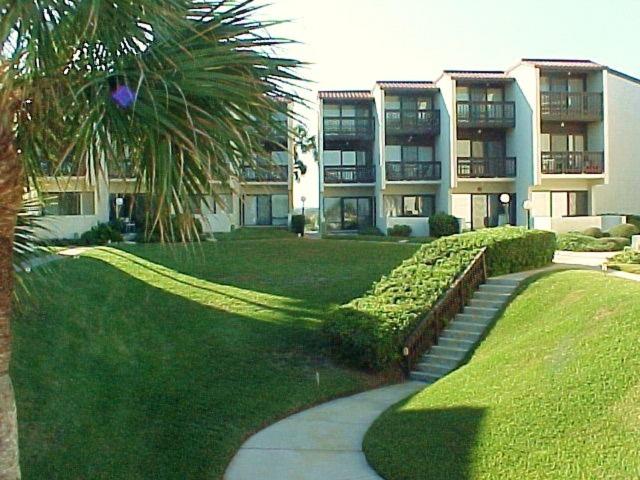 Island House E 225 2 Bedrooms Sleeps 4 Ocean View Pool Tennis WiFi - image 3