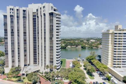 Castle Beach: Serenity Condo - image 2