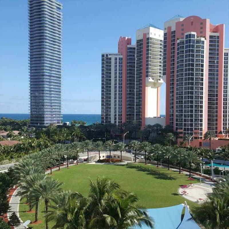 Ocean Reserve Luxury Suites Sunny Isles Beach - image 2