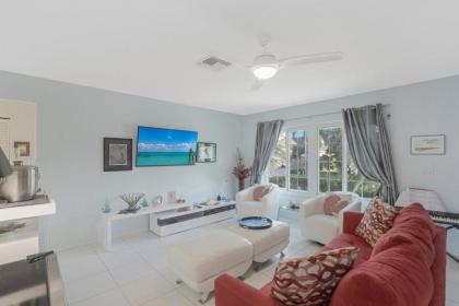 768 Sea Court - image 3