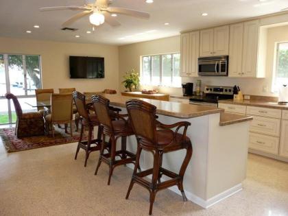 843 Buttonwood Court - image 3