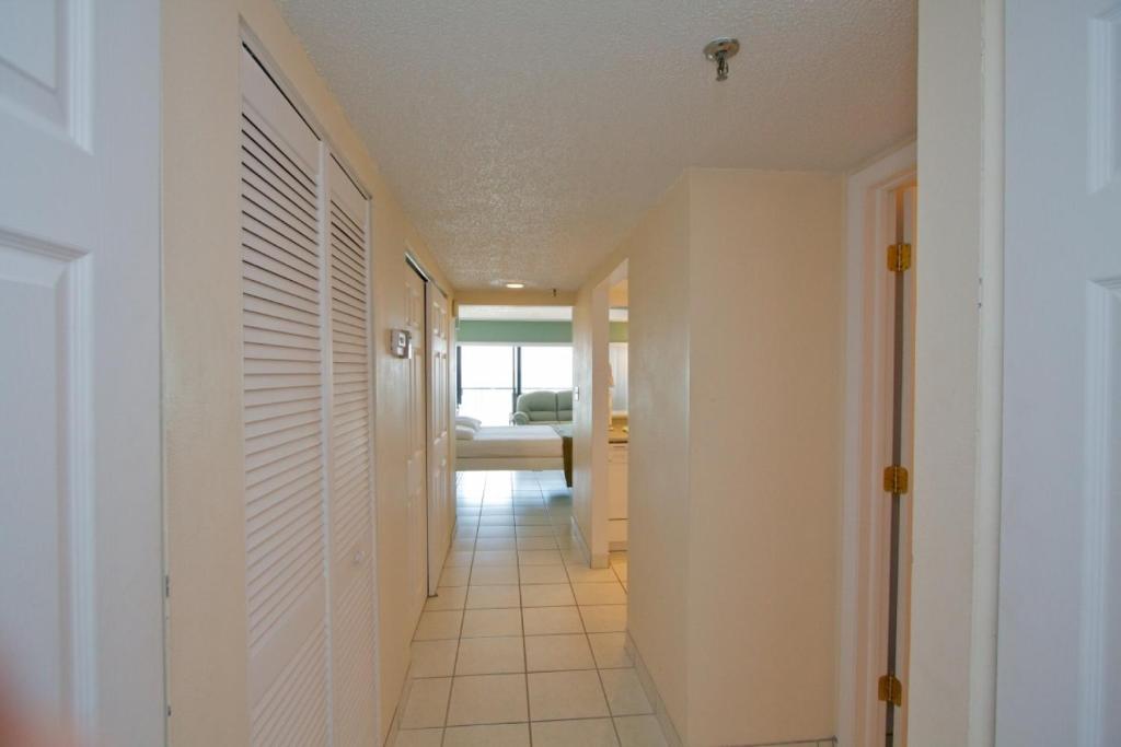 2-904 - Ocean Sands - image 2