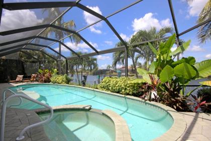 Waterfront Villa ID2621 - image 3