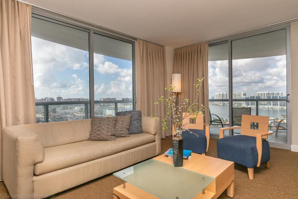 Ocean View Sunny Isles 2 bedroom at Marenas 19th - main image