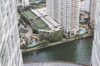 Miami Luxury Condo in Brickell! Free SPA and Gym - image 2