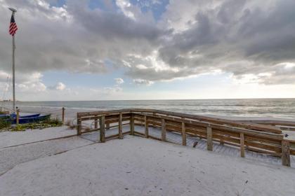 Whitecap Condo Beachfront Splendor Fort myers Beach Florida