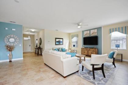 1439RF- The Retreat at ChampionsGate - image 2