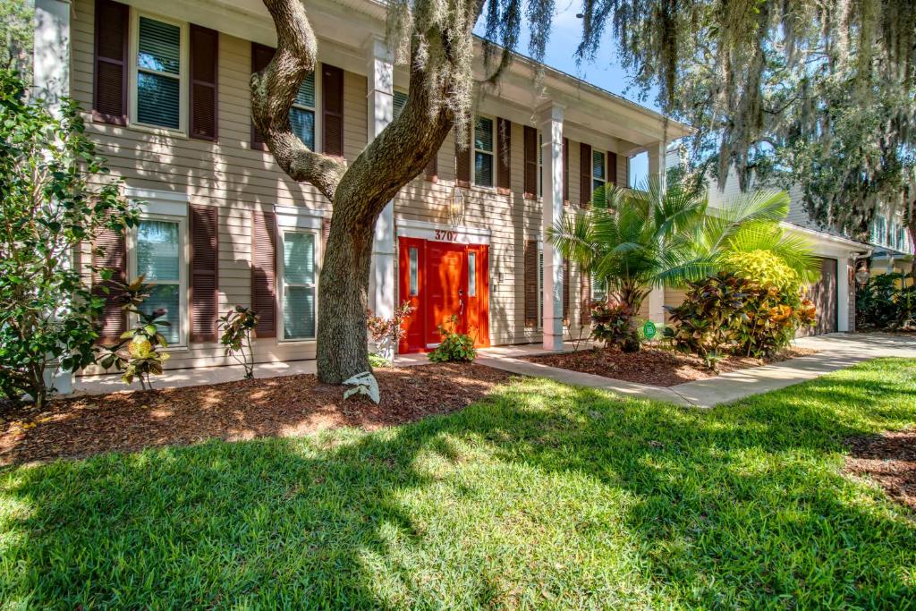 Tampa Bay Pool Home with Heated Pool - main image