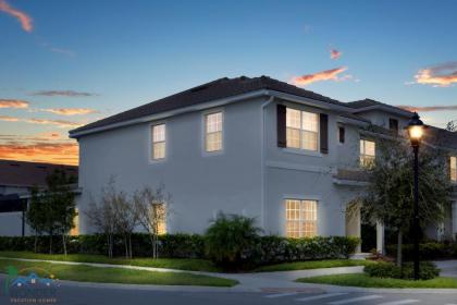 Five Bedrooms Home with Pool 4851 Kissimmee Florida