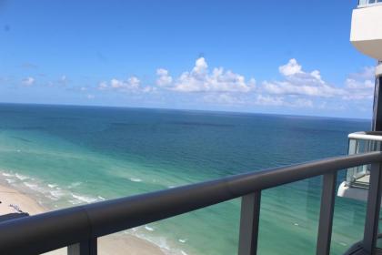 Sunny Isles PH Ocean view 11 at marenas Resort