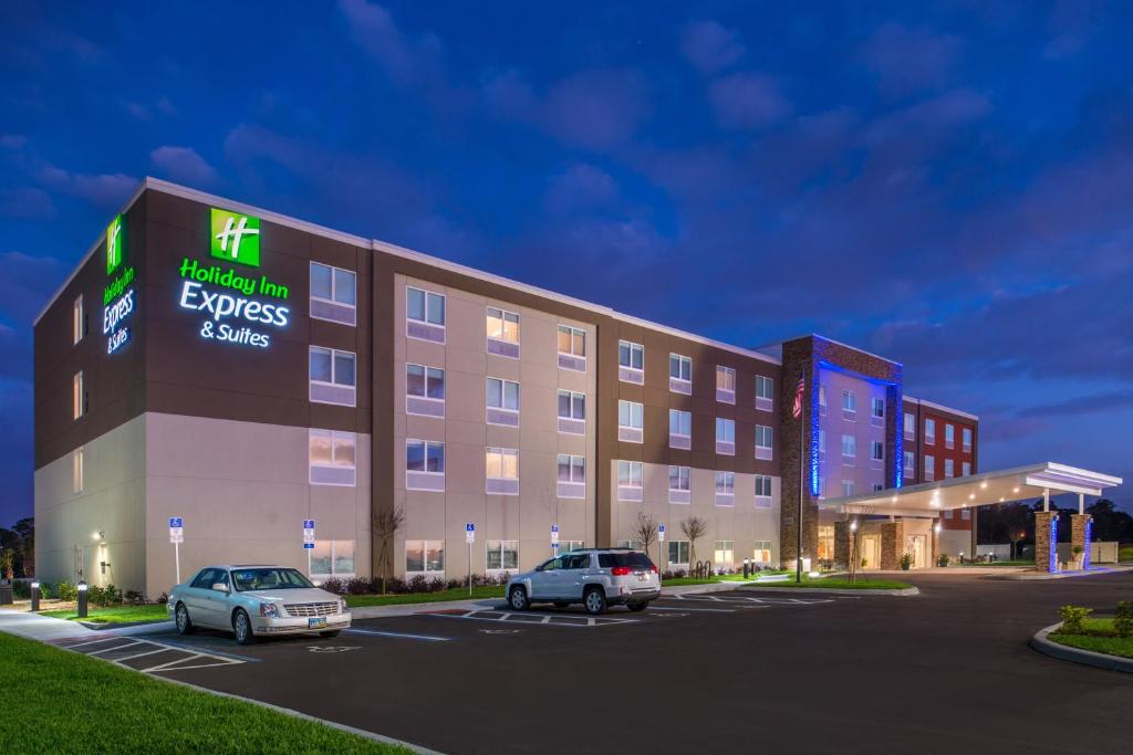 Holiday Inn Express Melbourne West an IHG Hotel - main image